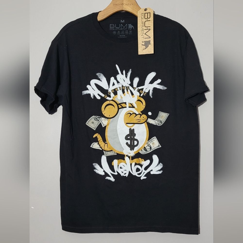 Bum equipment size medium NWT cash money graphic teeshirt